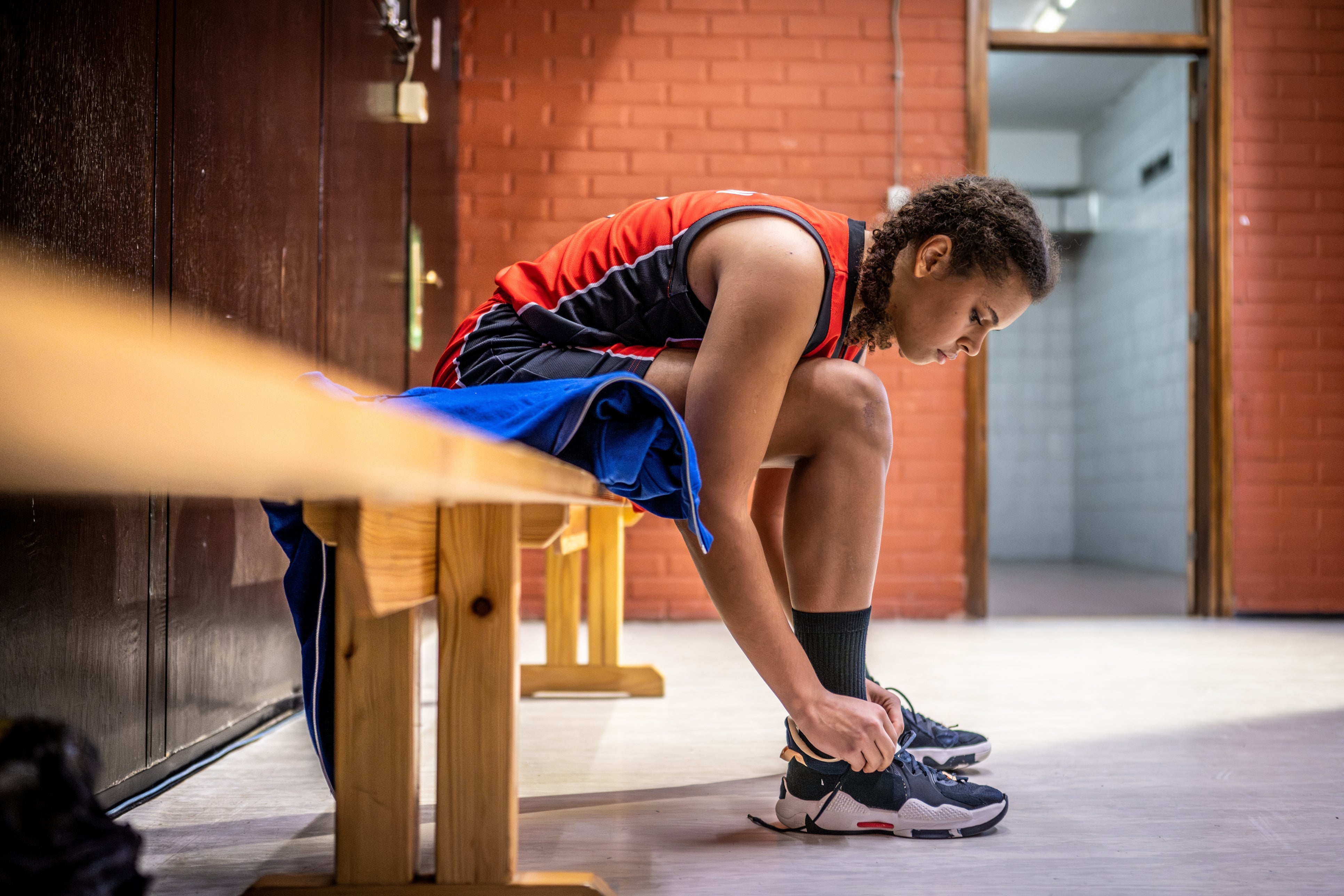 The 24-Hour Game Plan: What Youth Athletes Should Eat, Drink, and Take Before and After Competition